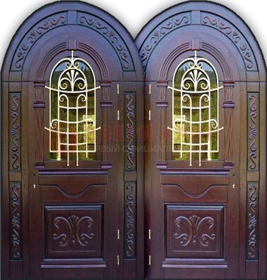 Индивидуальная арочная дверь со стеклом и ковкой ДА-19 в Лобне