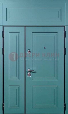 Синяя металлическая дверь с МДФ и верхней фрамугой ДМ-339 в Рузе