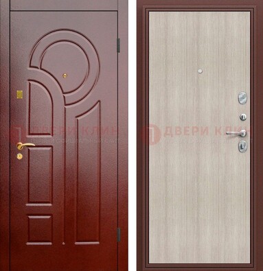 Красная металлическая дверь с МДФ панелями ДМ-368 в Рузе