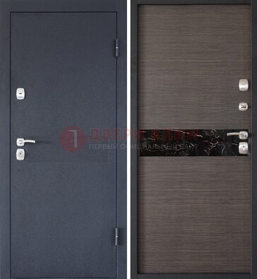 Черная железная дверь с порошковым напылением МДФ внутри ДП-114 в Рузе
