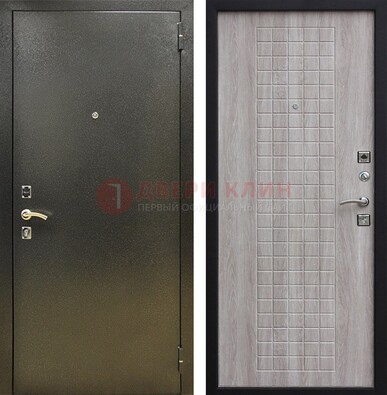 Железная темная дверь с порошковым покрытием и филенчатой МДФ ДП-297 в Рузе