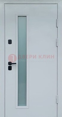 Светлая железная дверь с порошковым напылением ДП-303 в Рузе