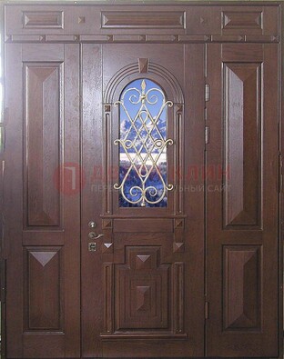 Стальная парадная дверь со стеклом и ковкой ДПР-4 для коттеджа в Рузе