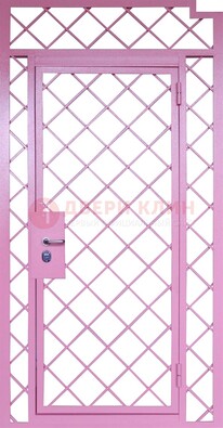 Розовая металлическая решетчатая дверь ДР-15 в Рузе