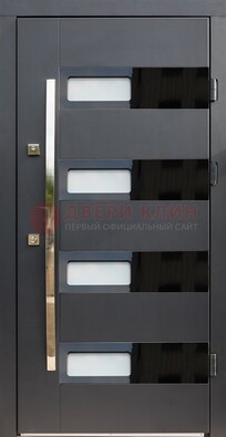 Черная стальная дверь МДФ хайтек со стеклом ДС-16 в Рузе