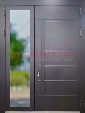 Чёрная двухстворчатая металлическая дверь со стеклом ДС-60 в Рузе