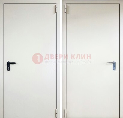Белая железная техническая дверь ДТ-16 в Рузе