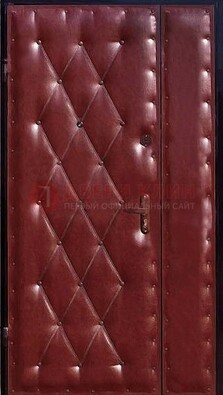 Бордовая тамбурная дверь ДТМ-25 в Рузе