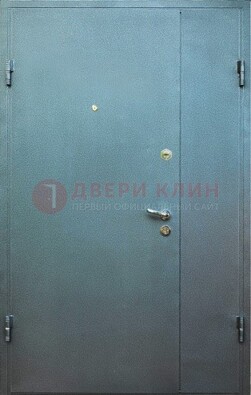 Серая тамбурная дверь ДТМ-34 в Рузе