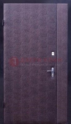 Бордовая металлическая тамбурная дверь ДТМ-3 в Рузе