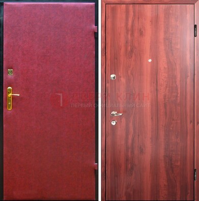 Красная входная дверь с винилискожей ДВ-30 в Рузе