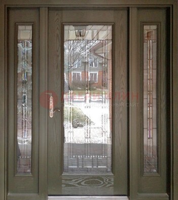 Коричневая стальная дверь с массивом дуба с витражом ВЖ-16 в Рузе